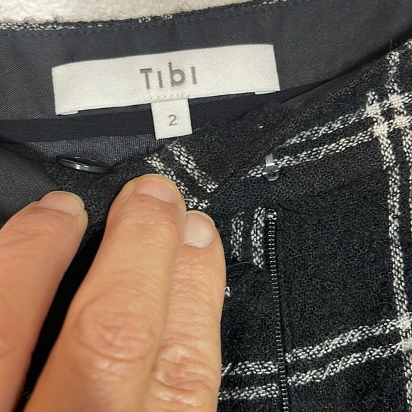 TIBI Salome Edie Plaid Culottes Virgin Wool Black & White Plaid Pants Size 4 - Picture 13 of 16